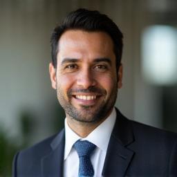 Portret Ahmed El-Khatib